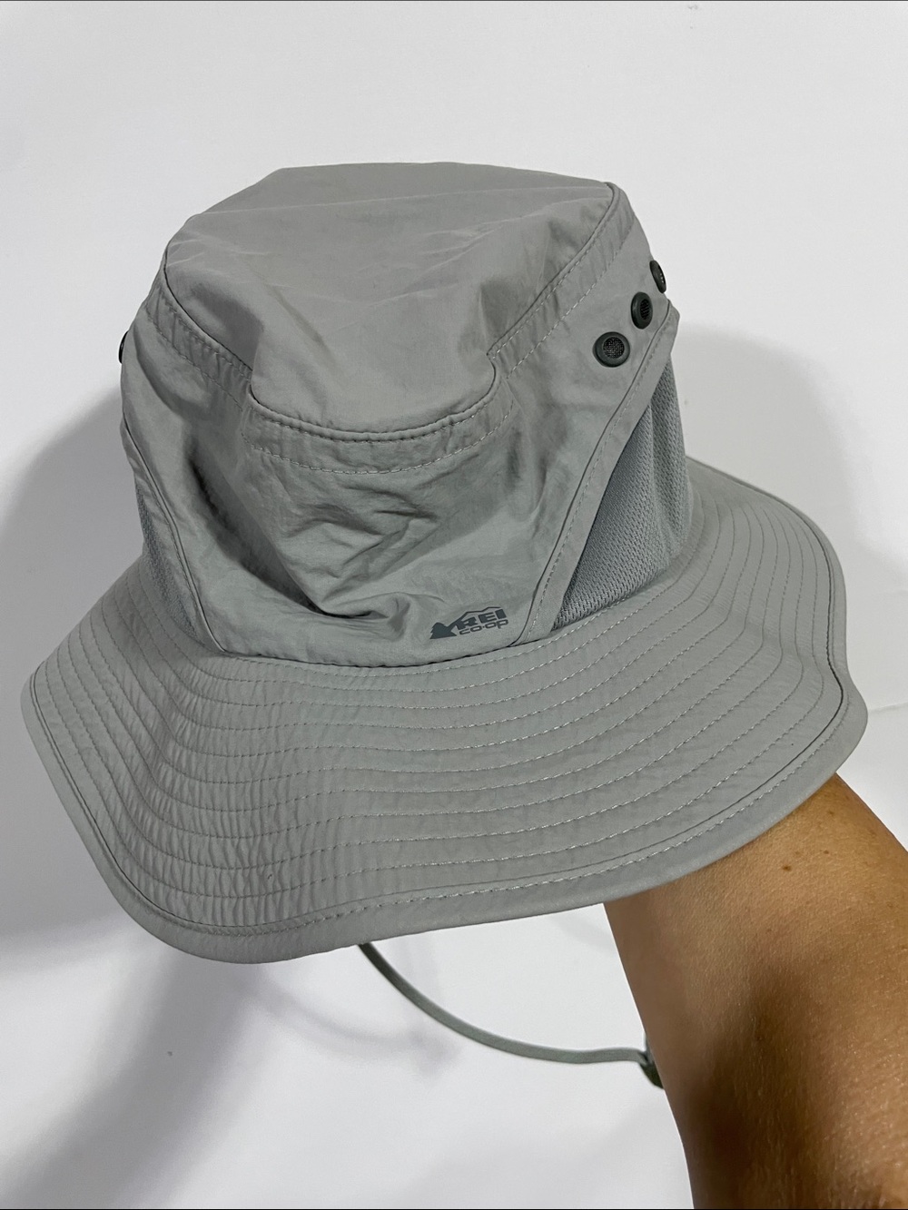 REI Light Gray Men’s Outdoor Bucket Hat